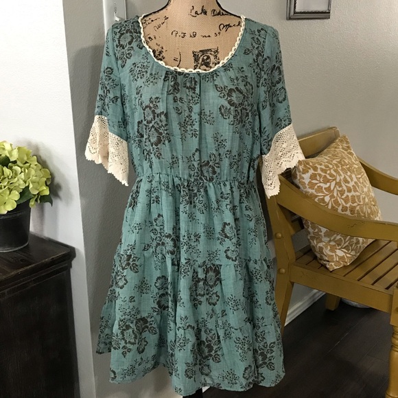 Hayden- Ruffled Dress - Picture 1 of 8